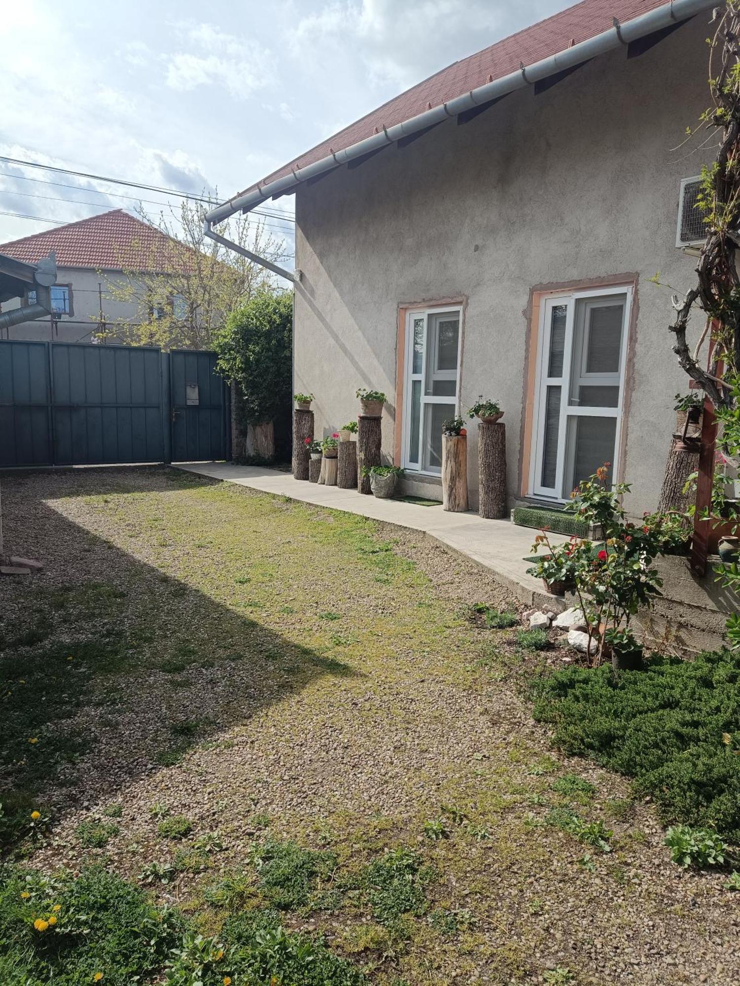 Anett Lak Apartamento Oradea Exterior foto